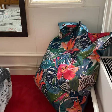 Pensión Privative Design Avec Espace Salon & Cuisine 15 Min De Paris Sarcelles